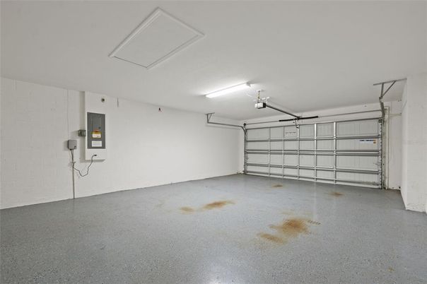Garage, Interior