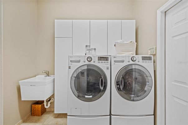 Interior, Utility Closets, Washer