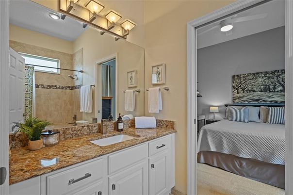 Bathroom, Bedroom, Dual Sink Vanities, Interior