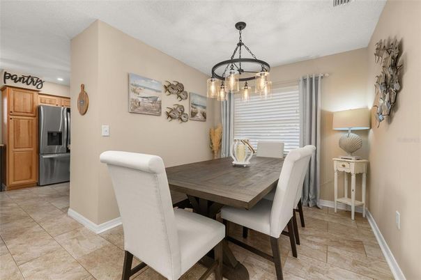 Dining room, Interior, Kitchen, Pendant Lights, Recessed Lighting, Stainless Steel Appliances
