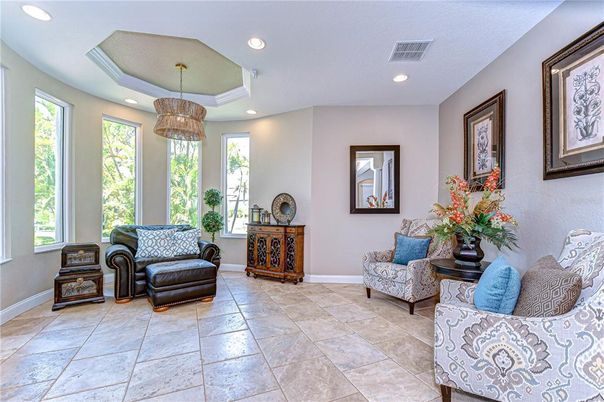 Interior, Living room, Pendant Lights, Recessed Lighting