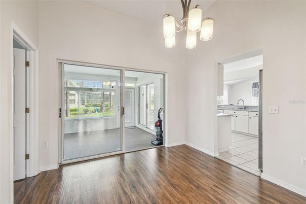 Chandelier, Interior, Kitchen, Wood Texture Flooring