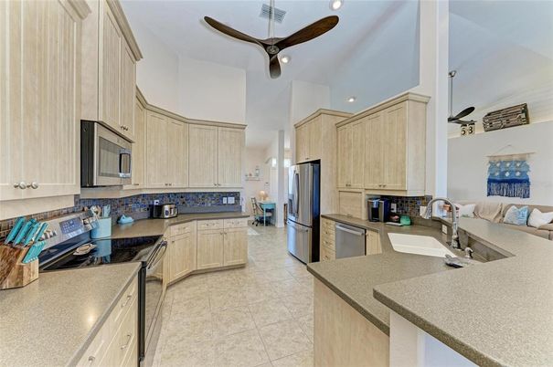 Interior, Kitchen, Pendant Lights, Recessed Lighting