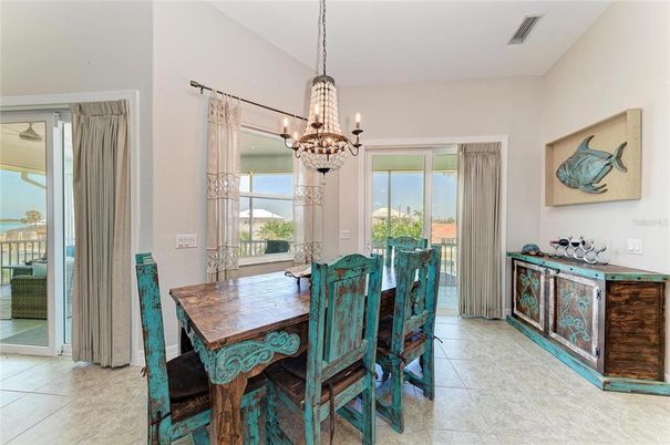 Chandelier, Dining room, Interior