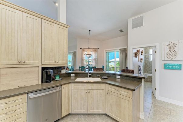 Dining room, Interior, Kitchen, Pendant Lights
