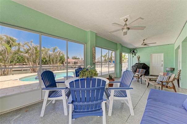 Dining room, Interior, Sun Room