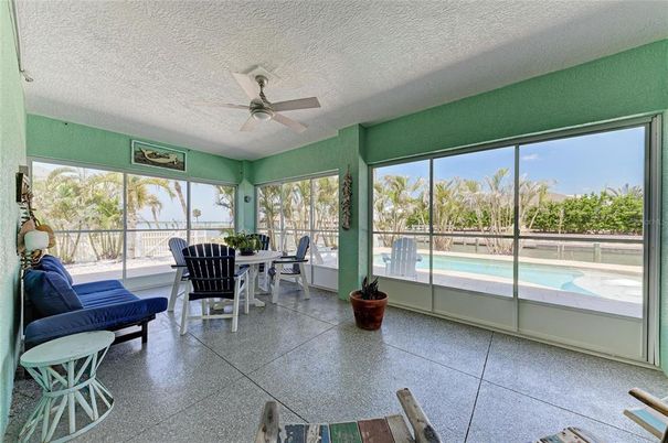 Dining room, Interior, Sun Room
