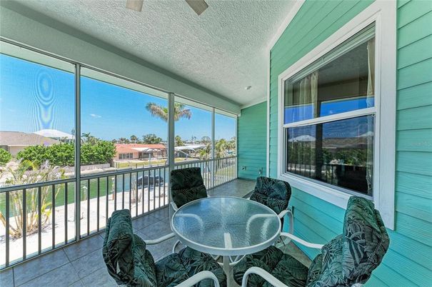 Dining room, Interior, Sun Room