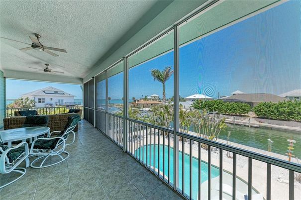 Interior, Pool, Sun Room, Water