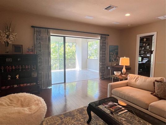 Interior, Living room, Recessed Lighting, Wood Texture Flooring
