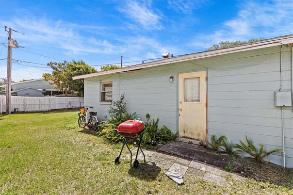 Backyard, Exterior