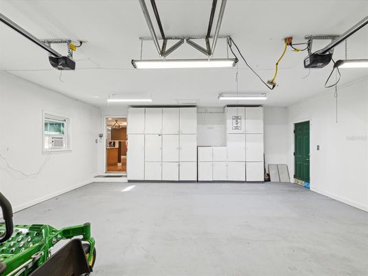 Garage, Interior