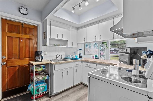 Interior, Kitchen, Wood Texture Flooring