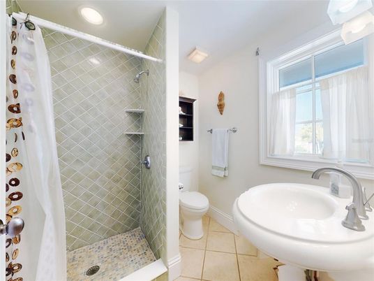 Bathroom, Interior, Recessed Lighting