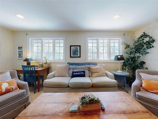 Dining room, Interior, Living room, Recessed Lighting