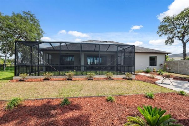 Backyard, Exterior, Facade, Modern