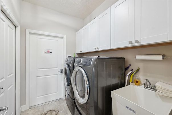 Interior, Washer