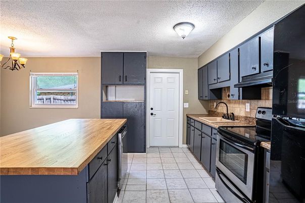 Chandelier, Interior, Kitchen
