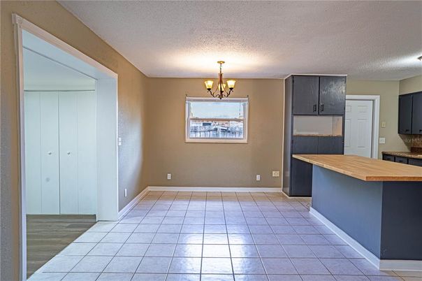 Chandelier, Interior, Kitchen