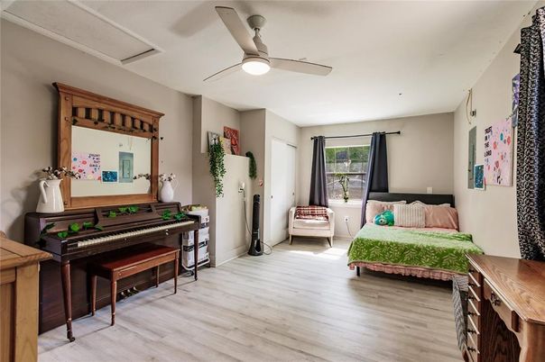 Bedroom, Interior, Piano, Wood Texture Flooring