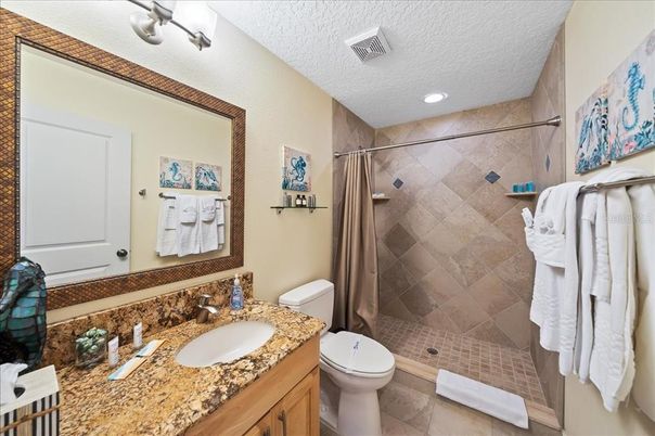 Bathroom, Interior, Recessed Lighting