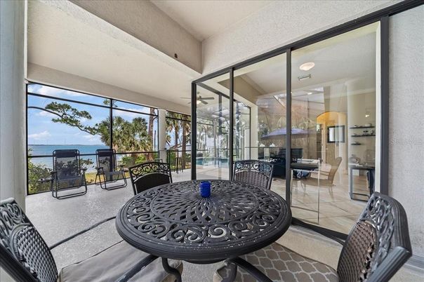 Dining room, Interior, Sun Room, Water