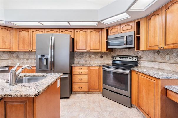 Interior, Kitchen, Stainless Steel Appliances