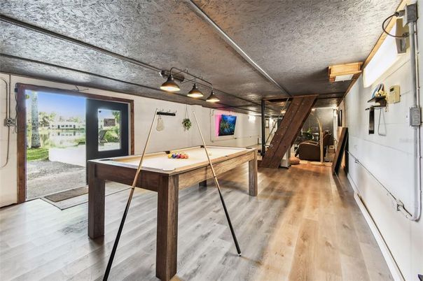 Billiard Table, Game Room, Interior, Wood Texture Flooring