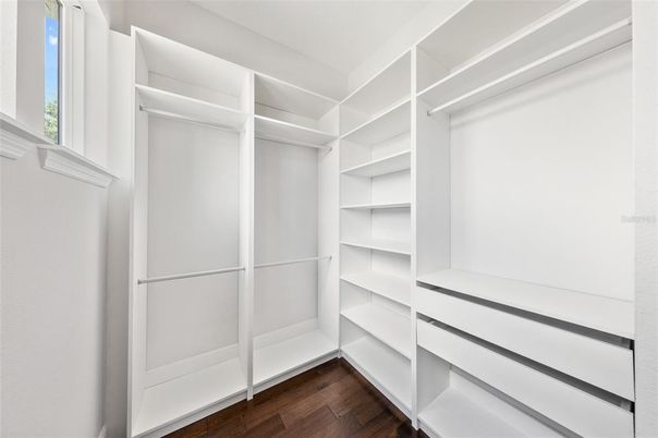 Interior, Walk-in Closets, Wood Texture Flooring