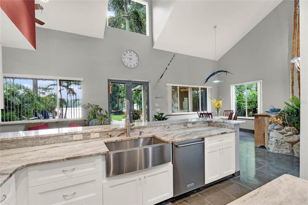 Dining room, Interior, Kitchen, Pendant Lights, Stainless Steel Appliances