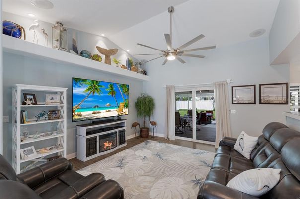 Fireplace, Interior, Living room, Recessed Lighting