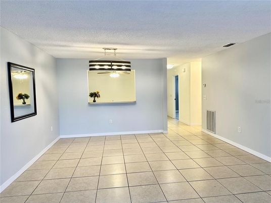 Empty room, Interior, Pendant Lights