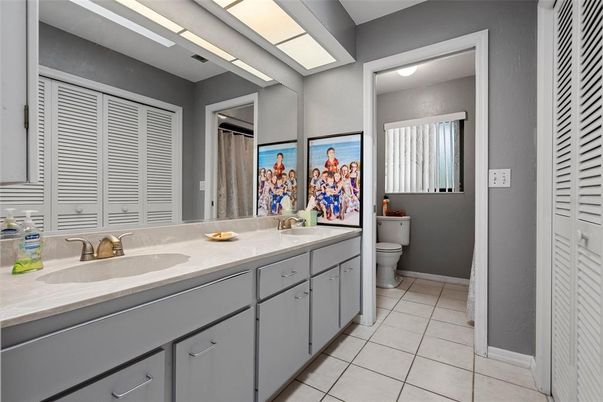 Bathroom, Dual Sink Vanities, Interior