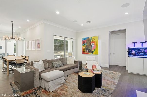 Dining room, Interior, Living room, Pendant Lights, Recessed Lighting, Wood Texture Flooring