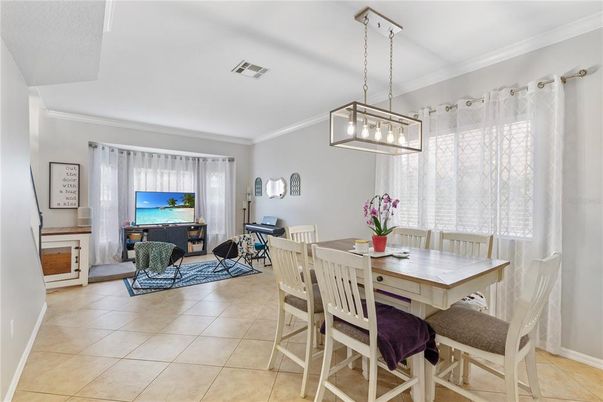 Dining room, Interior, Living room, Pendant Lights