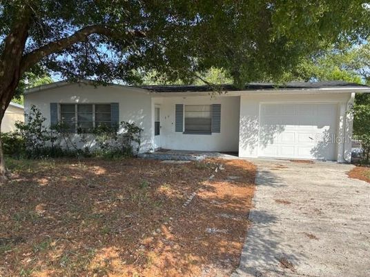 Attached, Exterior, Facade, Ranch