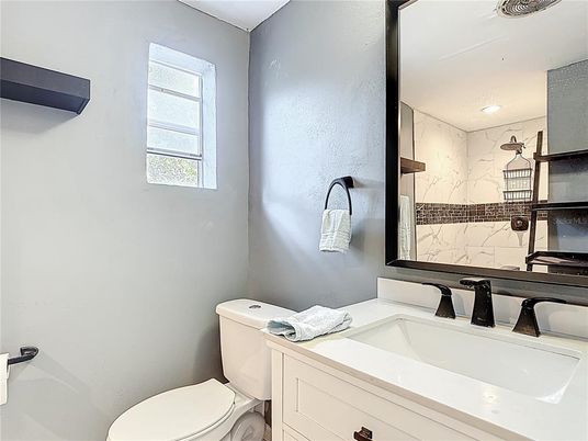 Bathroom, Interior, Recessed Lighting