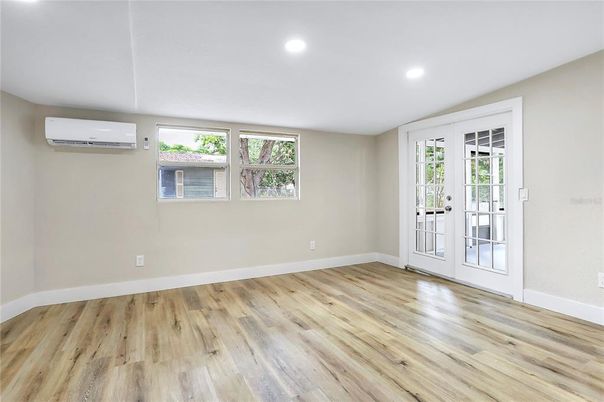 Empty room, Interior, Recessed Lighting, Wood Texture Flooring