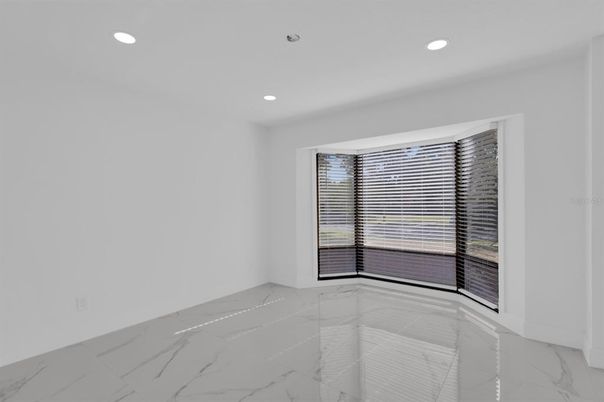 Empty room, Interior, Marble, Recessed Lighting