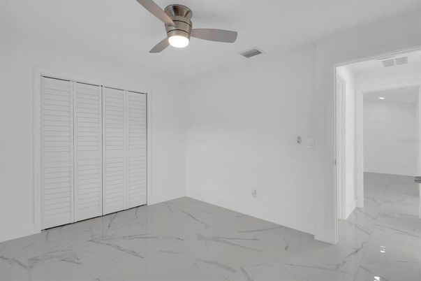 Empty room, Interior, Marble, Recessed Lighting