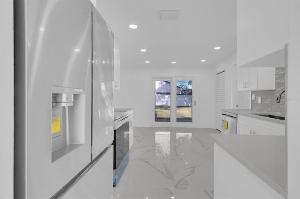 Interior, Kitchen, Marble, Recessed Lighting