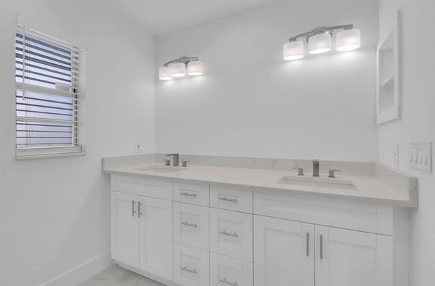 Bathroom, Dual Sink Vanities, Interior