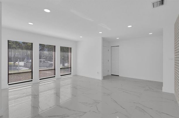 Empty room, Interior, Marble, Recessed Lighting