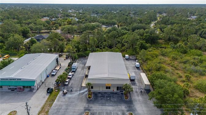 Exterior, Drone