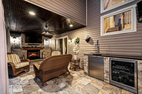 Exterior, Fireplace