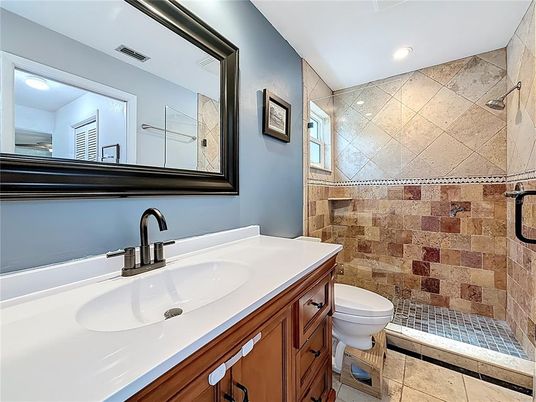 Bathroom, Interior, Recessed Lighting