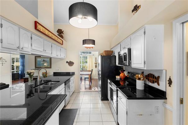 Dining room, Interior, Kitchen, Pendant Lights