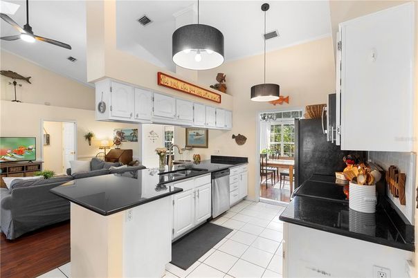 Interior, Kitchen, Living room, Pendant Lights, Wood Texture Flooring