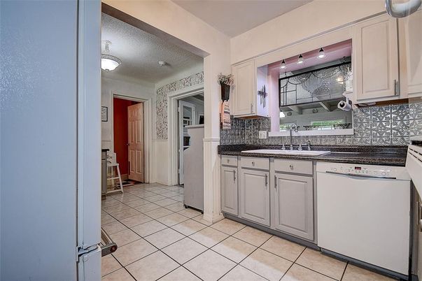 Interior, Kitchen