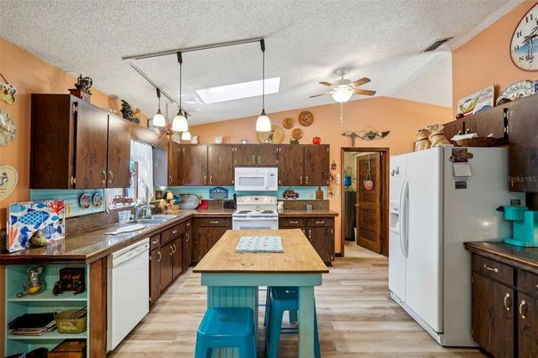 Interior, Kitchen, Pendant Lights, Wood Texture Flooring
